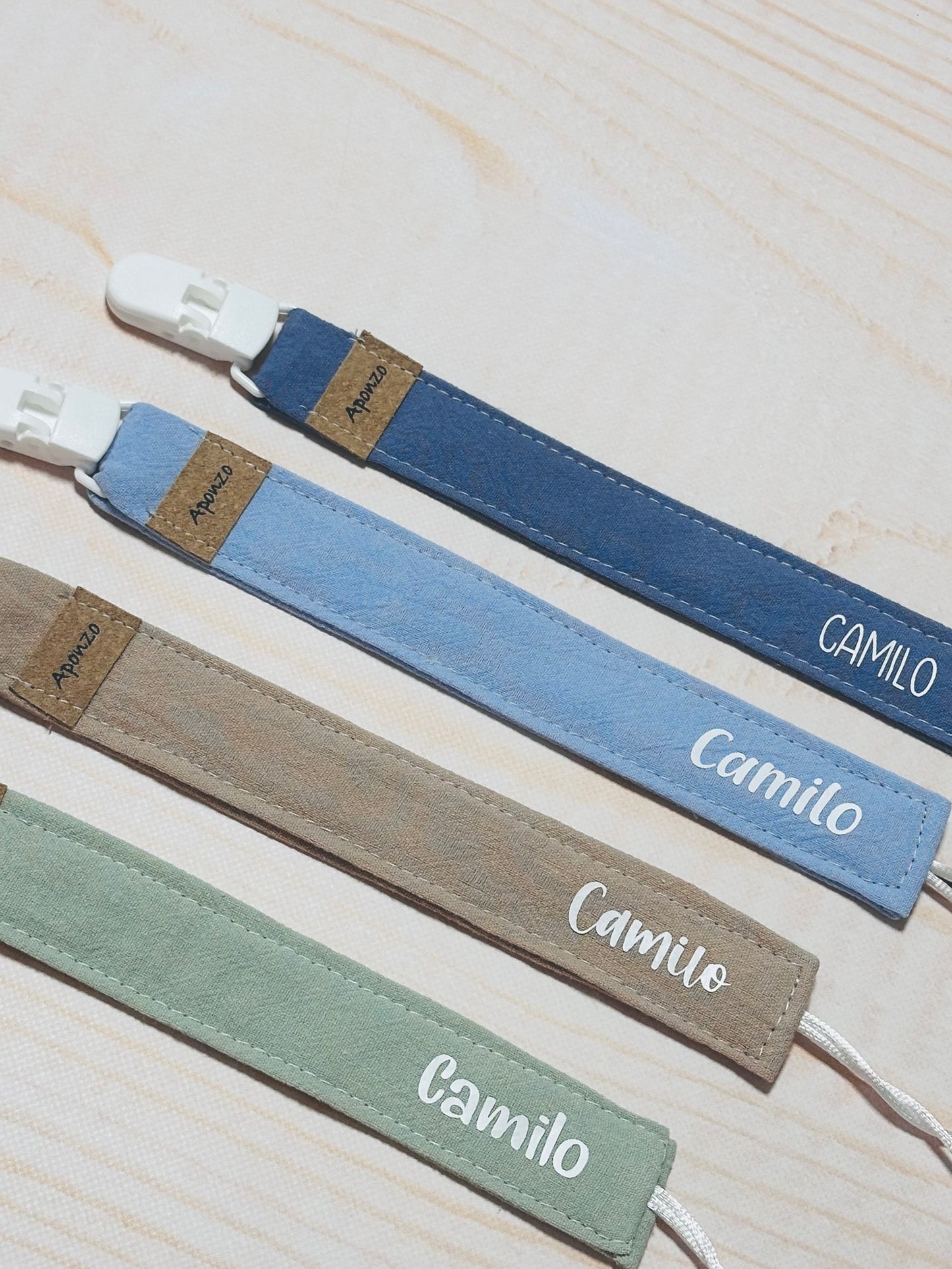 Porta chupete Celeste Personalizado